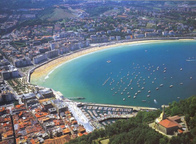 From Bilbao: Biarritz, Saint Jean De Luz, San Sebastian Tour - Booking and Cancellation Policy