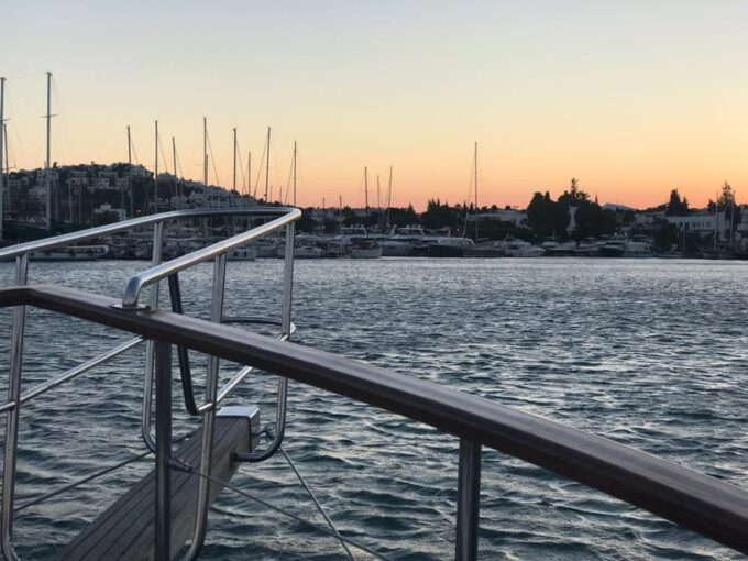 From Bodrum: Private Sunset Boat Tour With Dinner & Swimming - Customer Reviews