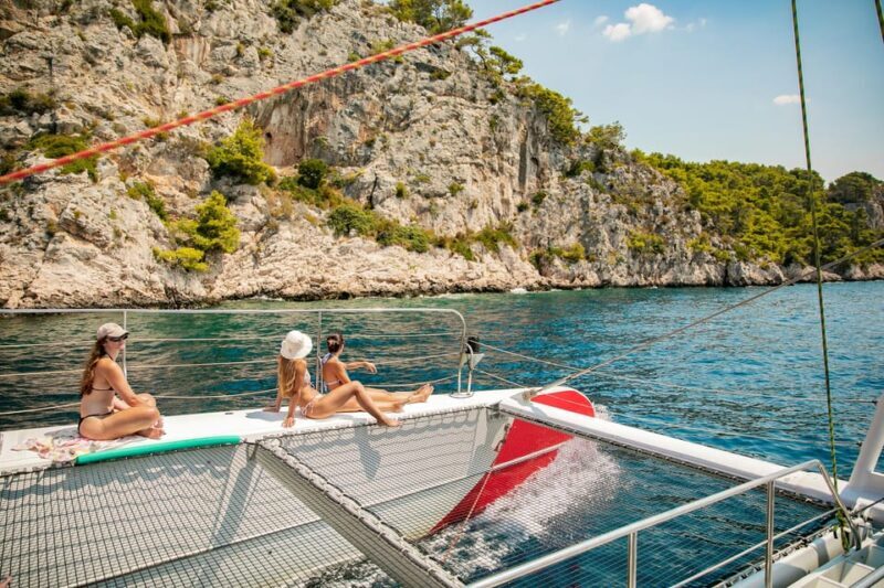 From Bra Island: Catamaran Tour with Food & Drinks - An In-Depth Look at the Itinerary