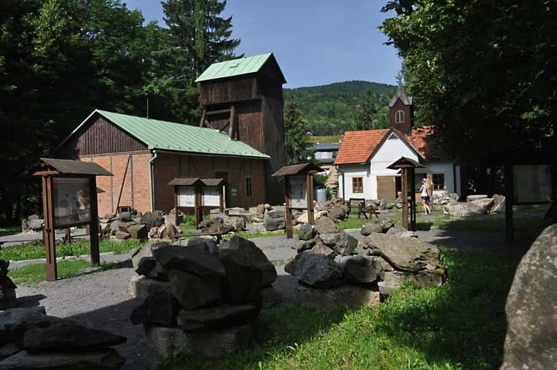 From Bratislava: UNESCO: Banská tiavnica: Mine, Castle, Spa - Practical Tips and Packing List  