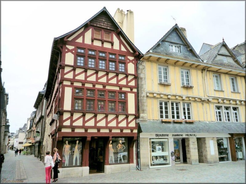 From Brest: Quimper Guided Walking Tour - Transportation and Accessibility