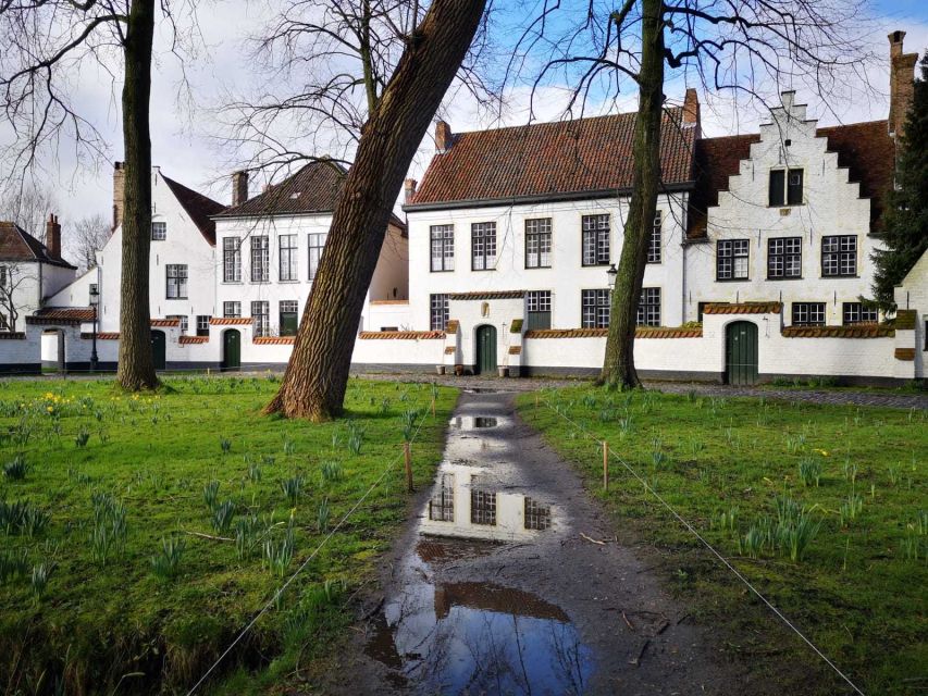 From Brussels: Bruges Day Trip with Boat Tour Option (ENG) - A Closer Look at the Highlights