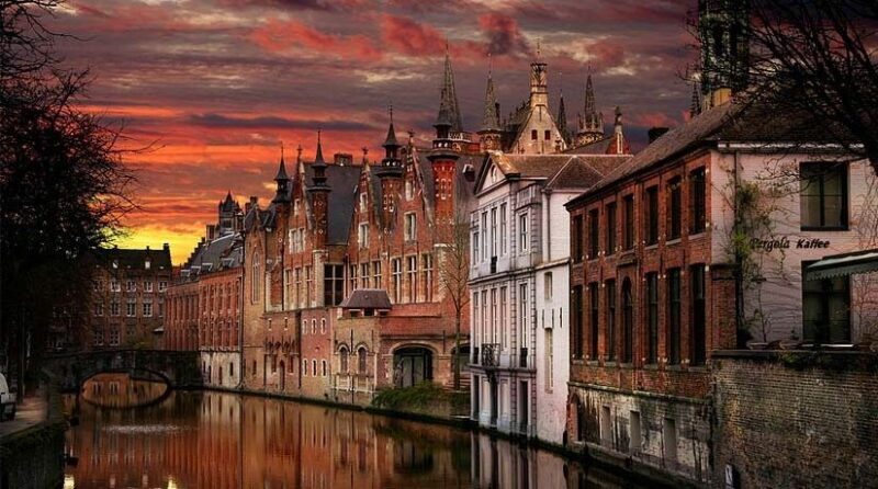 From Brussels: Bruges Day Trip with Boat Tour Option (ES) - Final Thoughts
