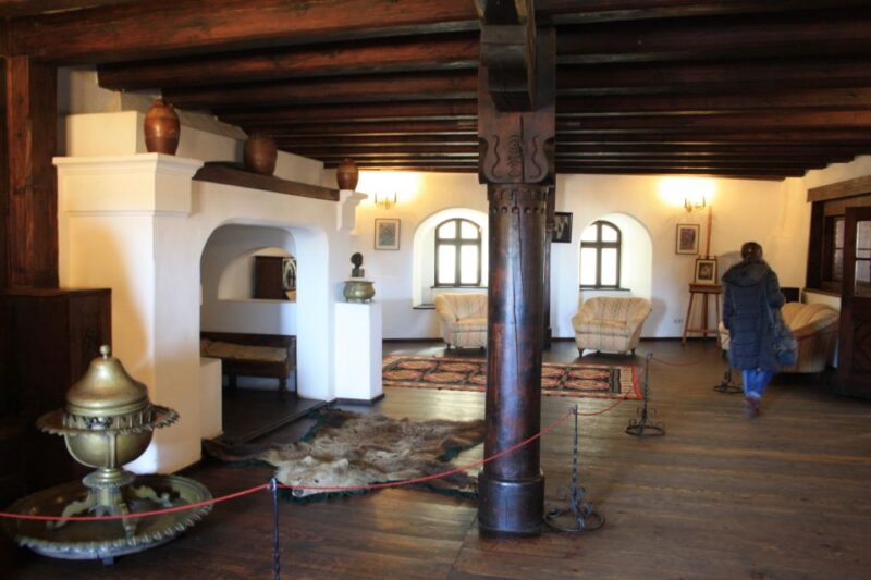From Bucharest: Bear Sanctuary and Dracula Castle Day Tour - Important Tour Information