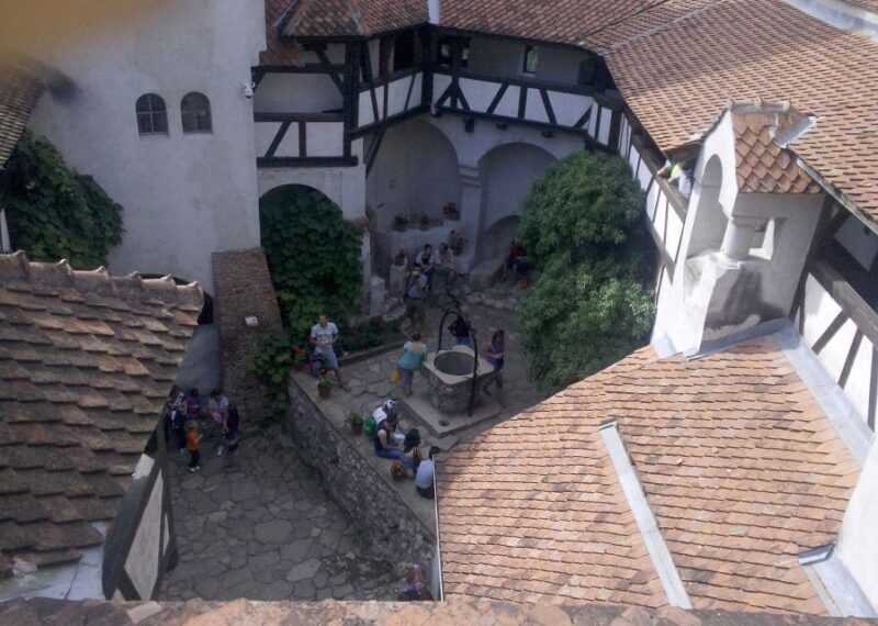 From Bucharest: Day Trip to Dracula and Peles Castle - Good To Know