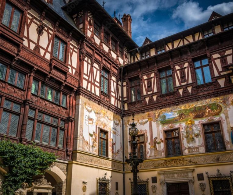 From Bucharest: Sinaia Full-Day Tour - Itinerary Details