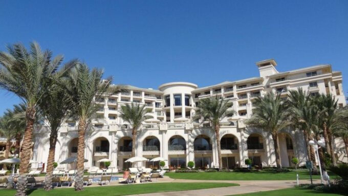 From Cairo: Guided 4 Day Cairo & Red Sea Tour With Transfer - Inclusions and Exclusions