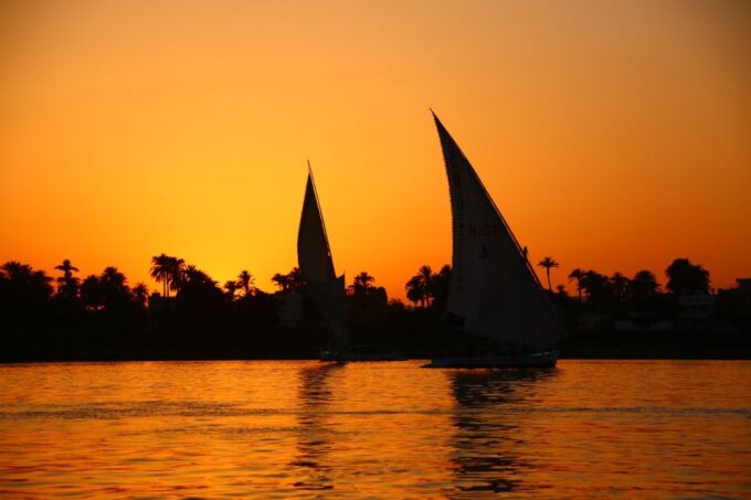 From Cairo: Private Luxor Day Tour With Guide and Flights - Professional Guide Options