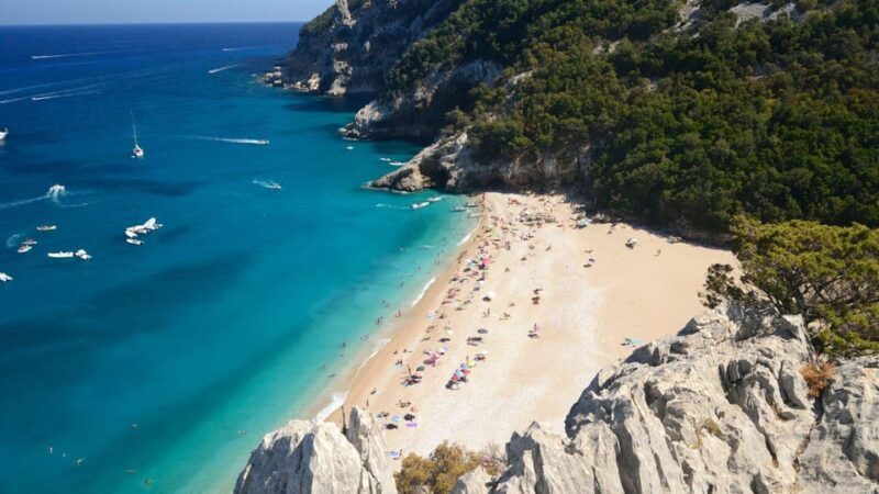From Cala Gonone: motorboat trip in the Gulf of Orosei - Exploring Sardinias Coastline: From Cala Gonone’s Motorboat Tour in the Gulf of Orosei