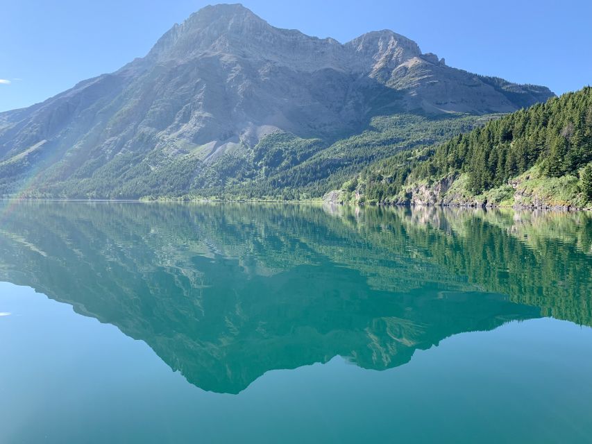 From Calgary: 1-Day Waterton Lakes National Park Tour - Exploring Waterton Town and Cameron Falls