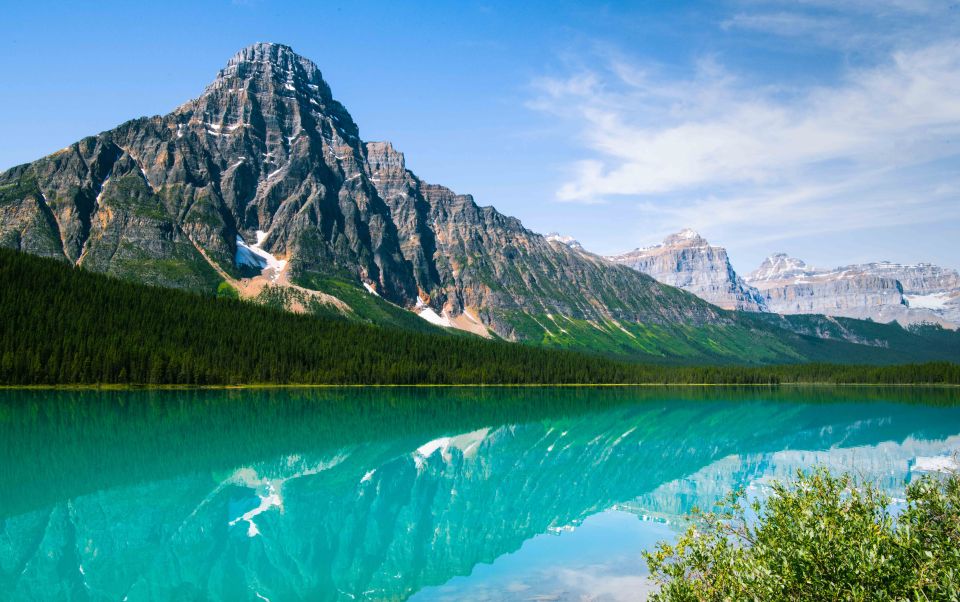 From Calgary/Banff: Columbia Icefield Glacier Full-Day Trip - Vibrant Blue Glacier-Fed Lakes