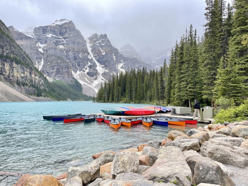 From Calgary: Banff & Yoho National Parks Private Day Tour - Itinerary: Lake Louise and Moraine Lake