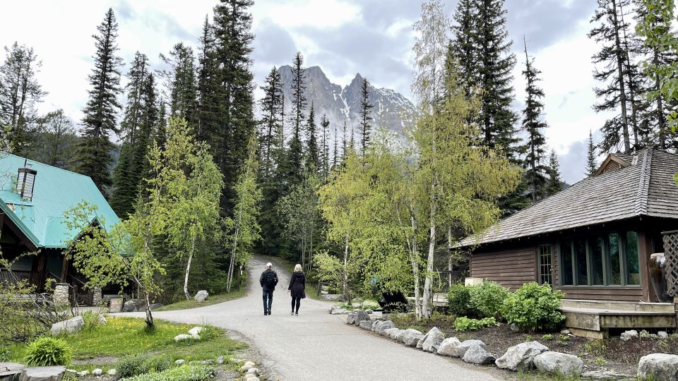 From Calgary: Banff & Yoho National Parks Private Day Tour - Itinerary: Takakkaw Falls and Banff Avenue