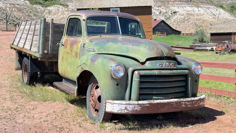 From Calgary: Canadian Badlands Private Geological Tour - An Overview of the Canadian Badlands Private Tour Experience