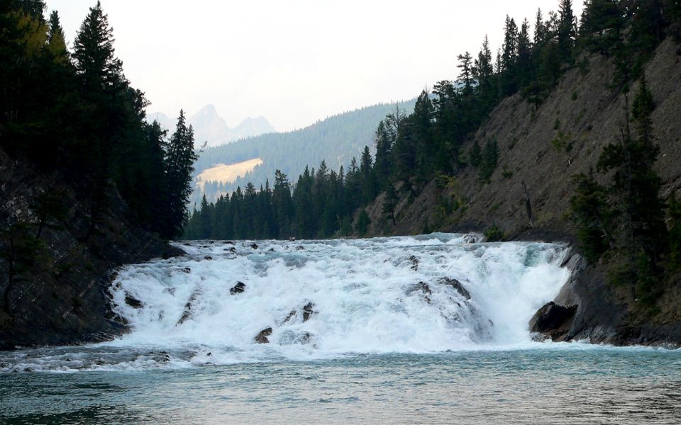 From Calgary: Private Lake Louise and Banff Day Trip - Exploration of Banff Town