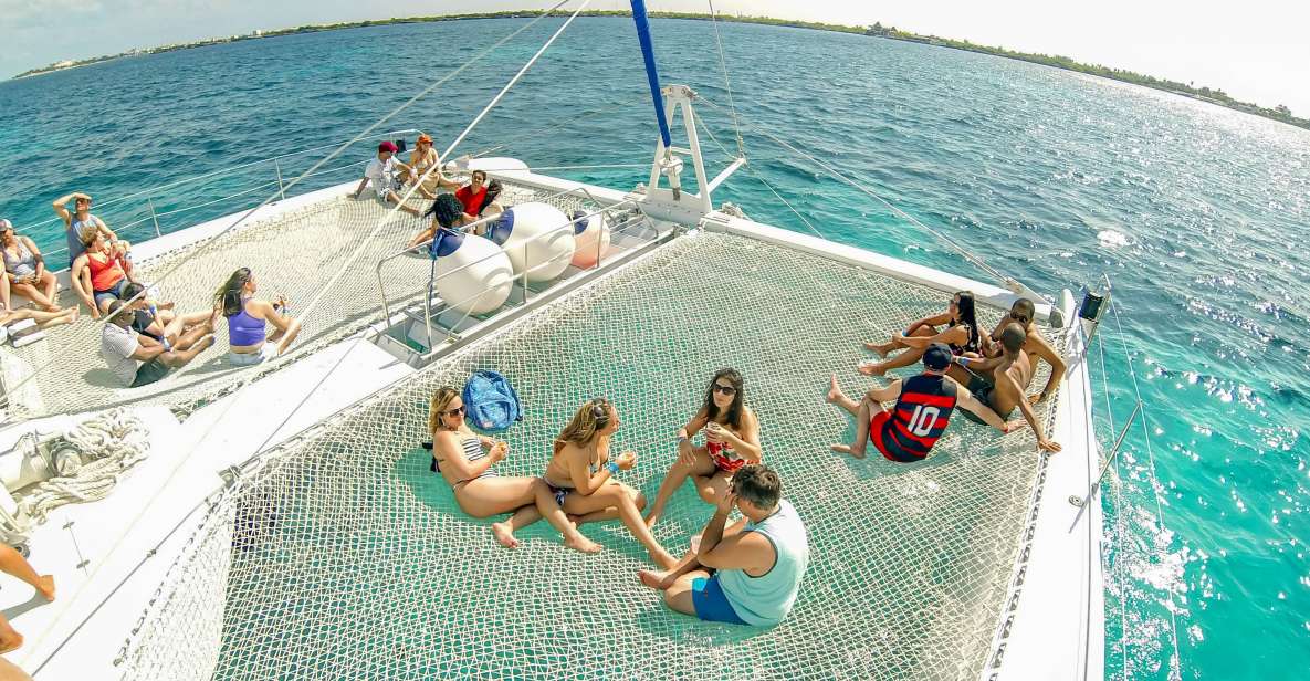 From Cancun: Catamaran Cruise to Isla Mujeres With Open Bar - Open Bar and Refreshments