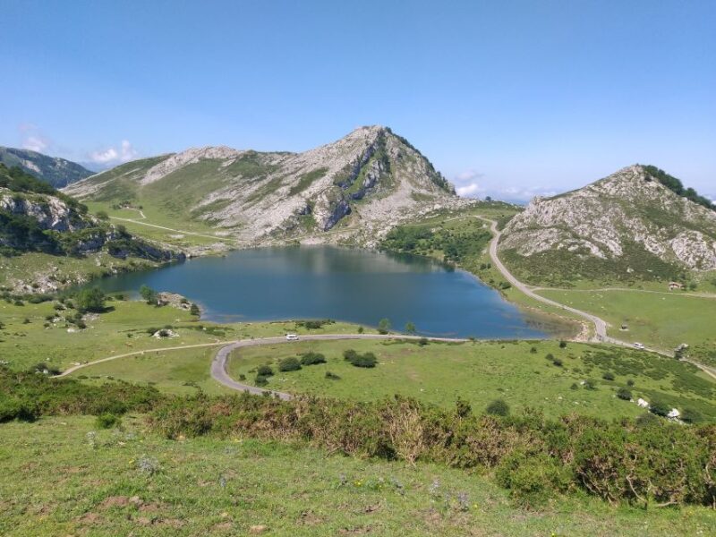 From Cangas De Onis: Lakes of Covadonga Guided Day Trip - Itinerary Highlights