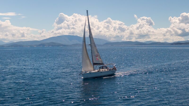 From Cannigione: Sailboat tour of La Maddalena Arcipelago - Key Points
