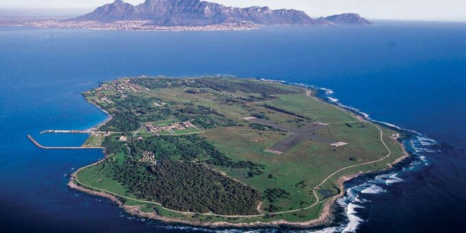 From Cape Town: Robben Island Half-Day Private Guided Tour - The Sum Up