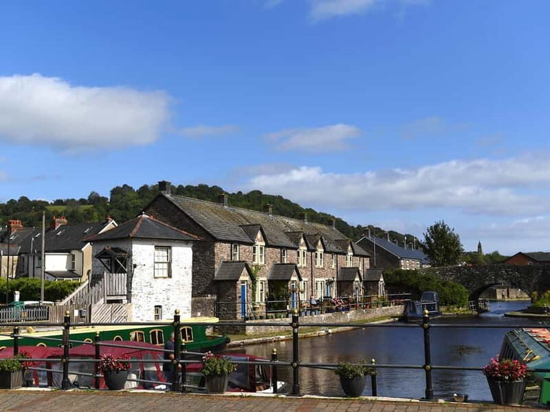 From Cardiff: Three Castles, Welsh Mountains & More Day Tour - Key Points