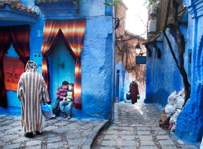 From Casablanca: 3-Day Private Tour to Chefchaouen and Fez - Exploring Fez: Day 1