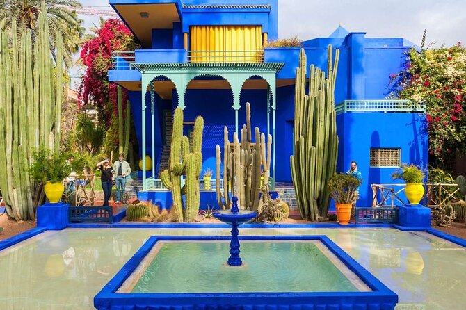 From Casablanca to Marrakech: A Day of History and Culture - Accessibility Features
