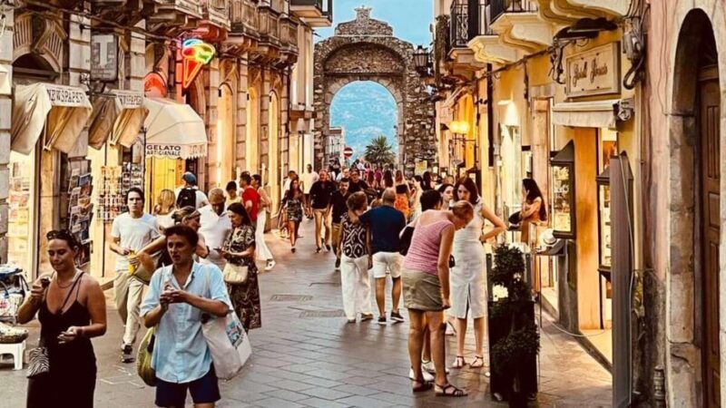 | FROM CATANIA| Taormina , Isola Bella and Castelmola [PRIVATE TOUR]. - Starting from Catania: What to Expect