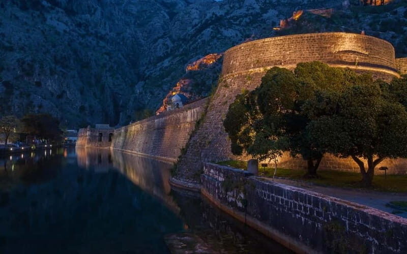 FROM CAVTAT: FULL DAY PERAST , KOTOR AND BUDVA - Authentic Experiences and Practical Details