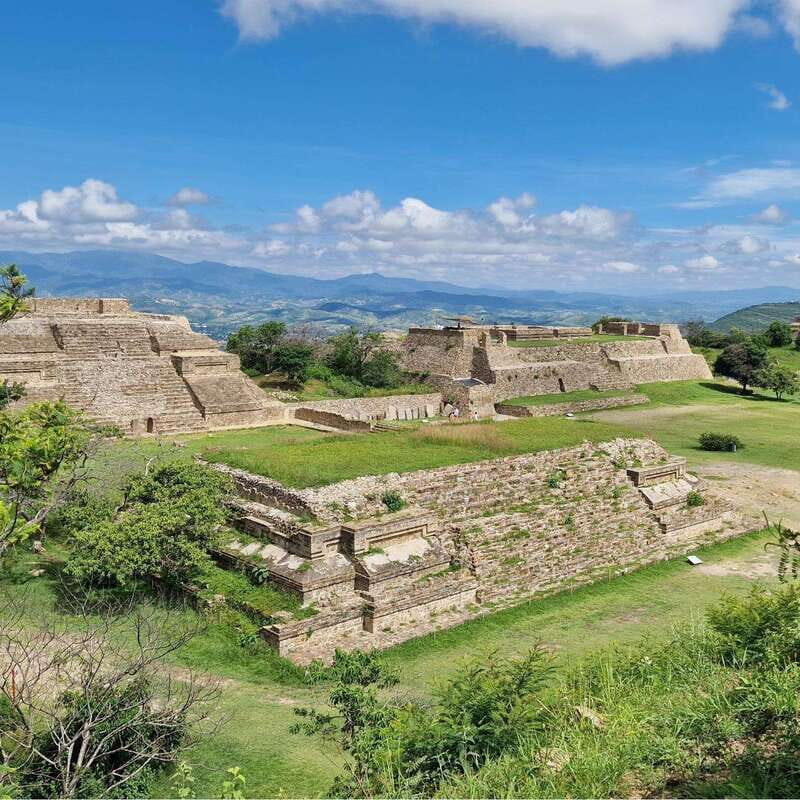 FROM CDMX: Puebla - Oaxaca - Chiapas - Palenque - Tabasco 7 DAYS - Transportation, Accommodation, and Guide Service