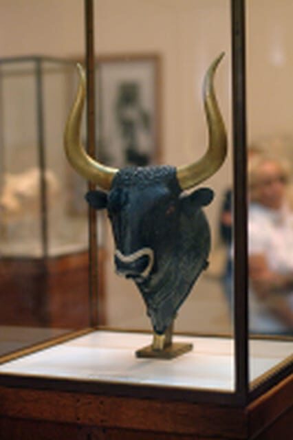 From Chania & Rethymno: Knossos Palace & Heraklion City Tour - FAQ