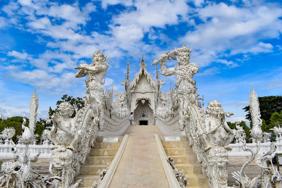 From Chiang Rai: Famous Temples and Golden Triangle Day Tour - Tour Schedule