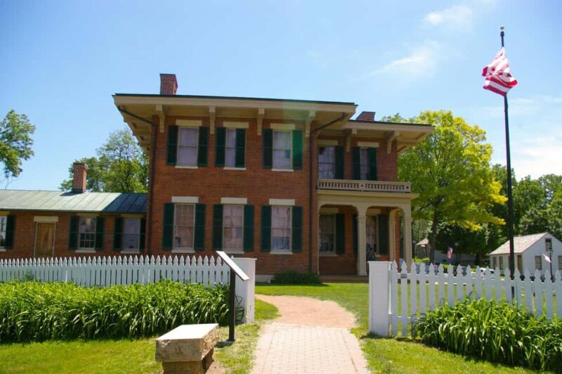 From Chicago: 1-Day Tour on Galena - Key Points