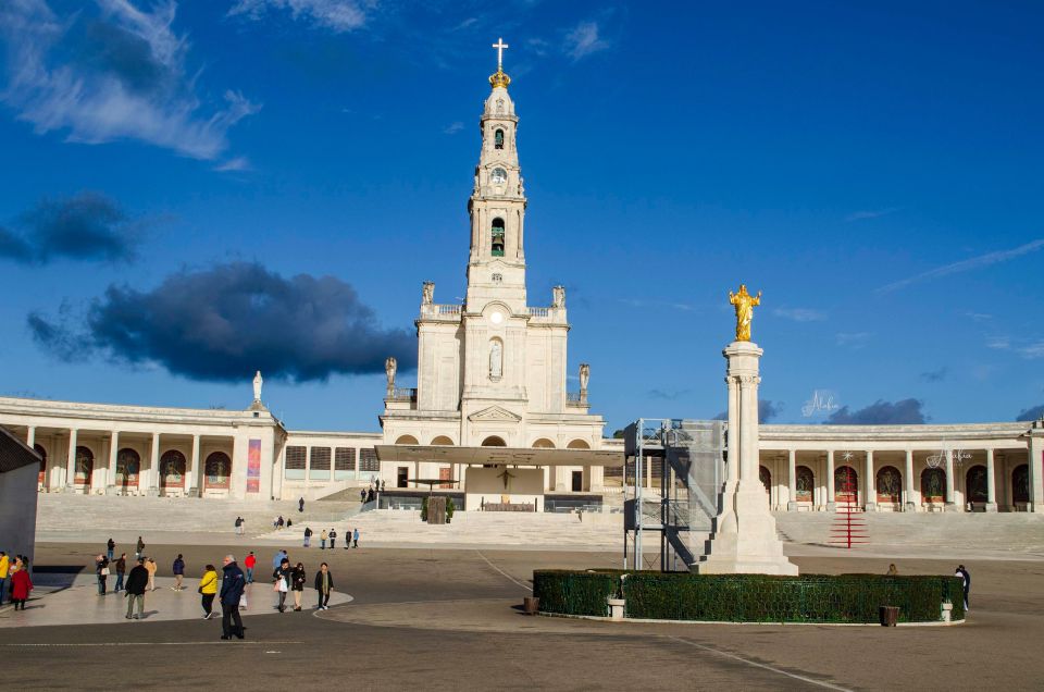From Coimbra - Fatima, Nazare & Batalha Private Tour - Language Options