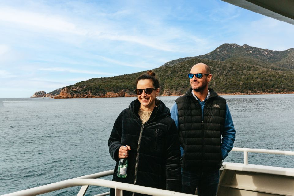 From Coles Bay: Wineglass Bay Cruise With Lunch - Experience Description