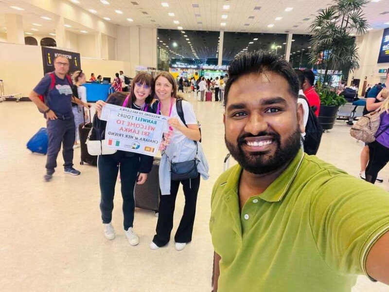 From Colombo: Kandy and Pinnawala Day Trip with tea factory - FAQ