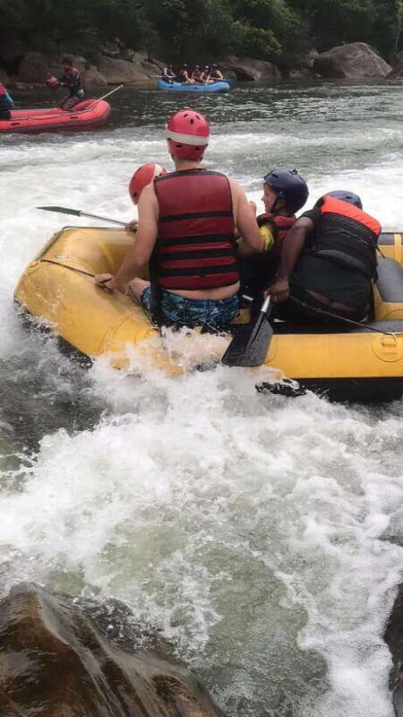 From Colombo/Negombo: Kitulgala Rafting, Ambuluwawa, Kandy - Key Points