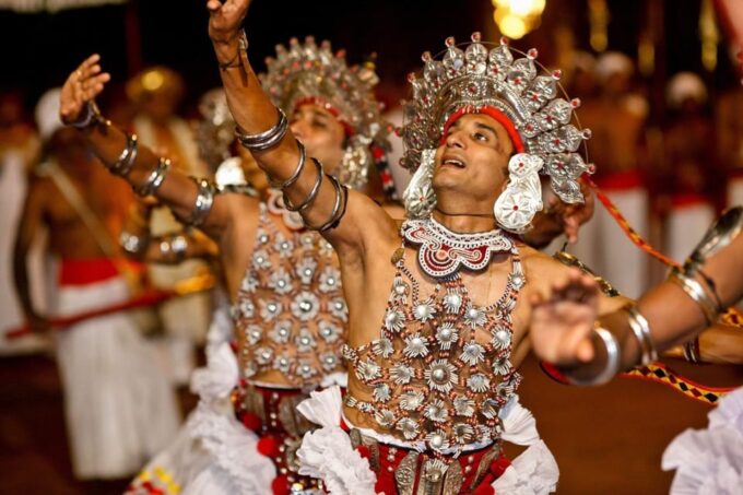 From Colombo to Kandy Day Trip by Private Transportation - Important Considerations