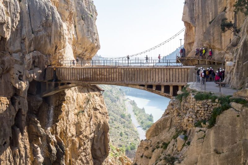 From Costa Del Sol & Malaga: Caminito Del Rey Guided Tour - Walking the Caminito Del Rey Pathway