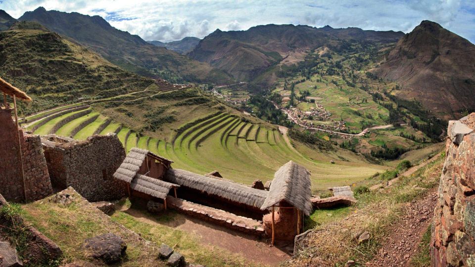 From Cusco: 6-Day Tour Machu Picchu, Puno, and Lake Titicaca - Machu Picchu and Train Journey