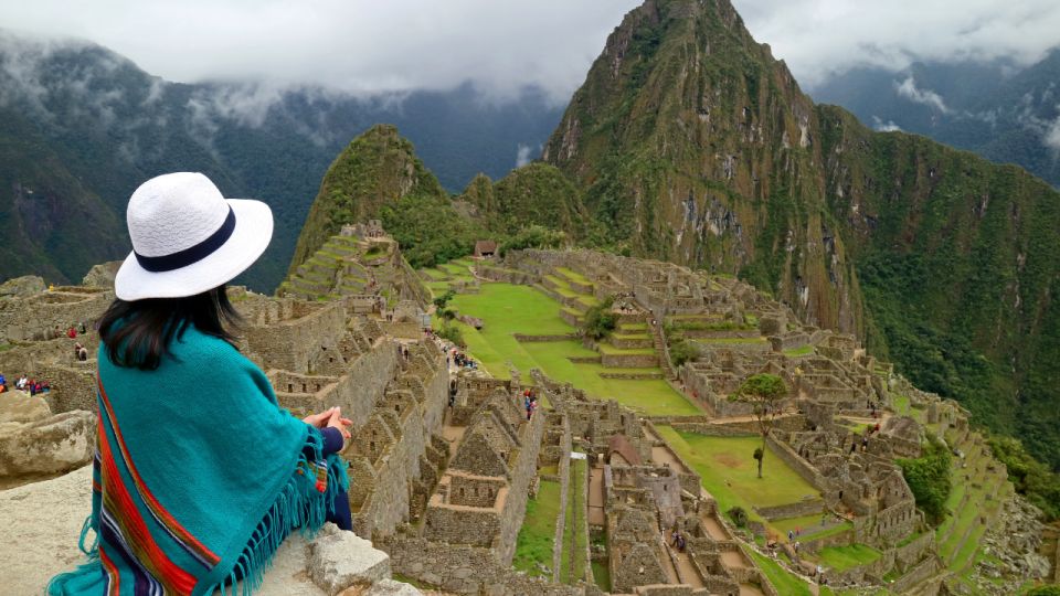 From Cusco: Machu Picchu Day Trip - Free Time in Aguas Calientes