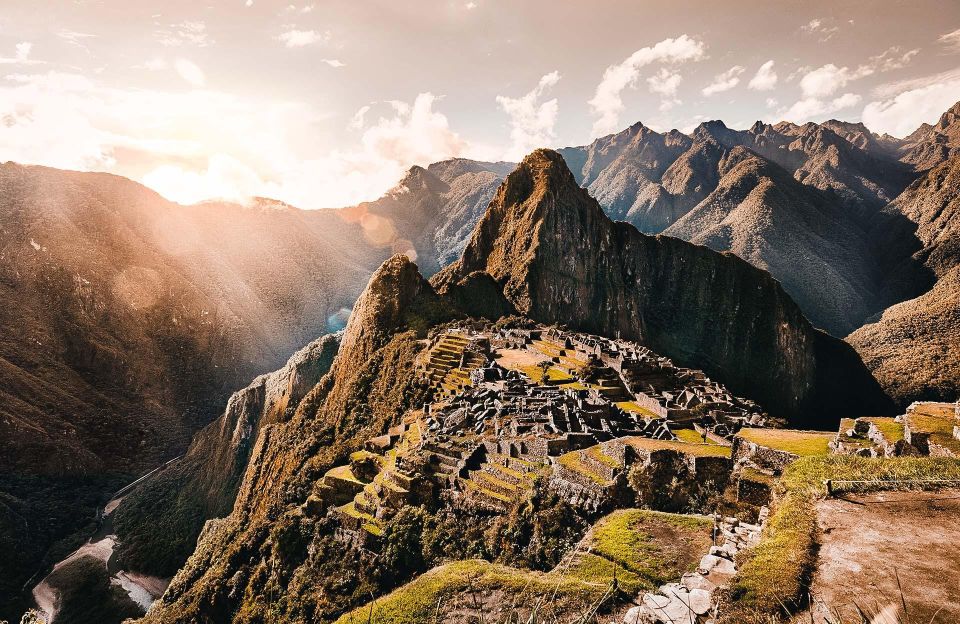 From Cusco: Machu Picchu-Ica-Paracas 9D/8N + Hotel *** - Rainbow Mountain Hike