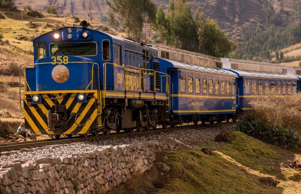 From Cusco: Machu Picchu & Sacred Valley 2 Day All Inclusive - Lunch in Urubamba