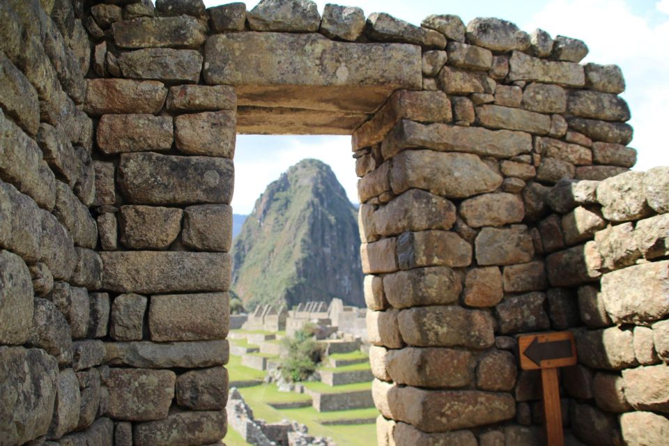 From Cusco || Tour to Machu Picchu With Entrance Fees+Lunch - Inclusions and Exclusions