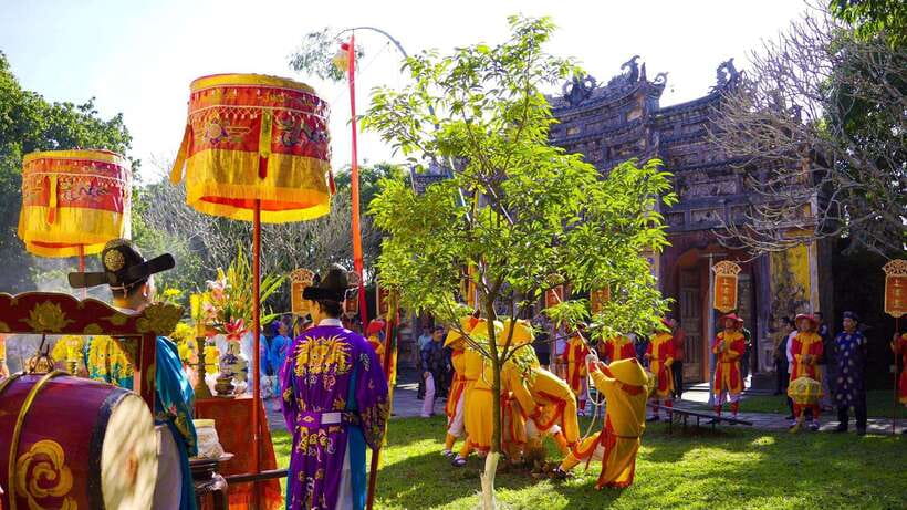 From Da Nang/Hoi an : Hue City Luxury Tour With Hai Van Pass - Tour Overview and Pricing