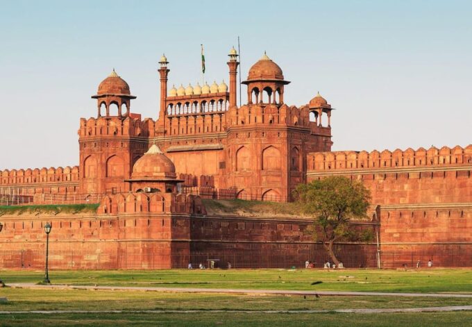 From Delhi : 1-day Delhi and 1-day Agra Tour by Private Car - Important Information