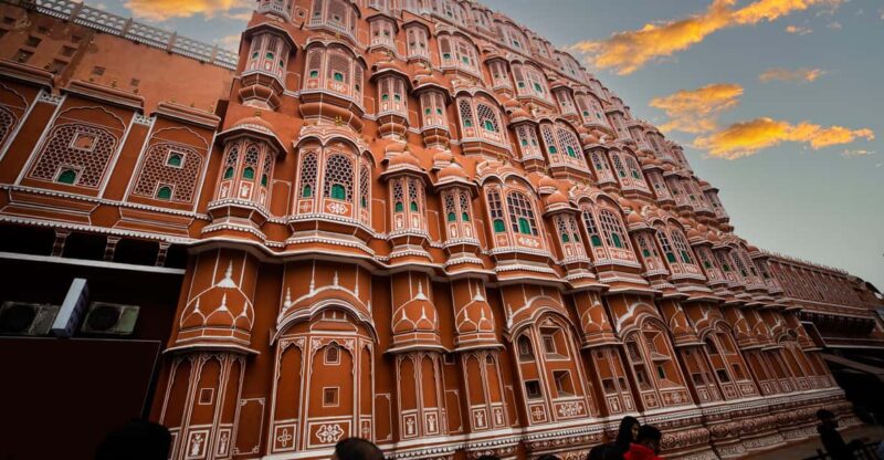 From Delhi: 2 Days Jaipur Overnight Tour - Detailed Itinerary