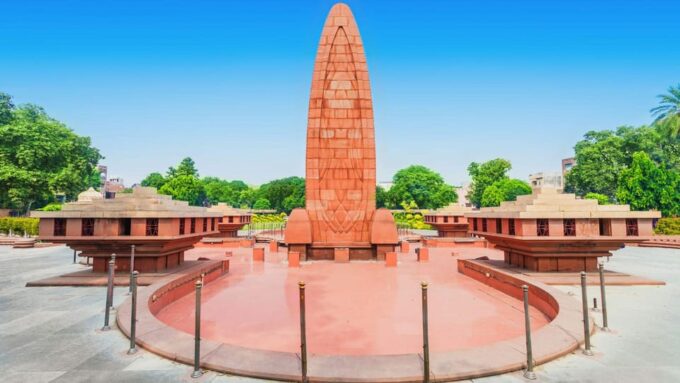 From Delhi: 3-Day Amritsar Tour With Golden Temple Visit - Wagah Border Ceremony