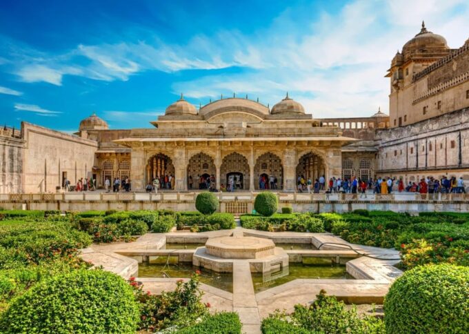 From Delhi: 3-Day Golden Triangle Tour With Agra and Jaipur - Witnessing the Taj Mahal Sunrise