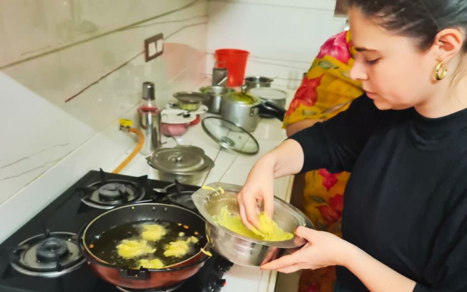 From Delhi: 5-Day Golden Triangle Tour With Cooking Class - Accommodation Details