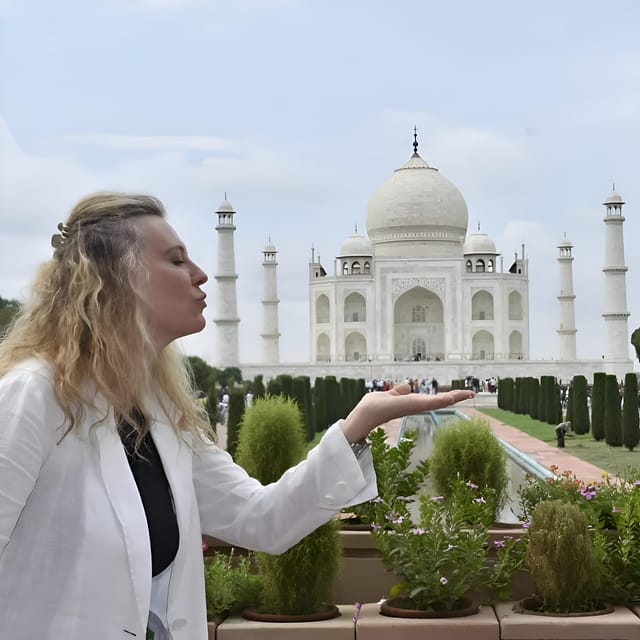 From Delhi: 5* Meal & Taj Mahal & Agra Tour by Express Train - The Sum Up